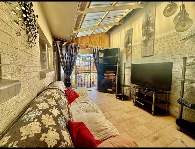 3 BEDROOM HOUSE FOR SALE IN VANDERBIJLPARK SW 1